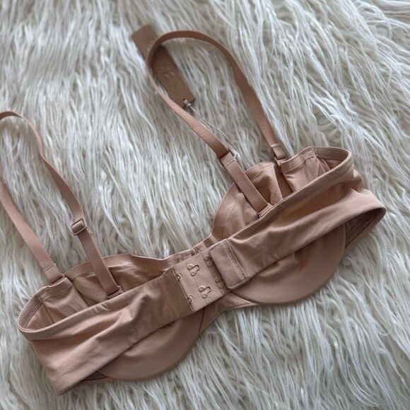 Skims Smoothing Intimates Strapless Bra Clay Size 34A - Picture 6 of 7